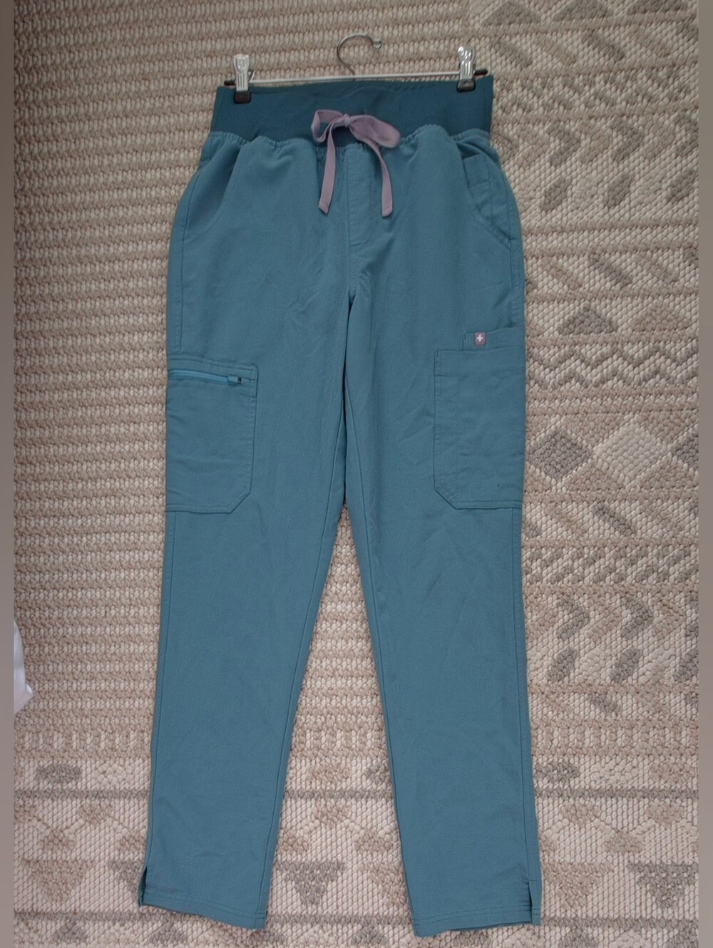 FIGS Yola High-Rise Slim Scrub Pants - Hydrogreen - Picture 10 of 16